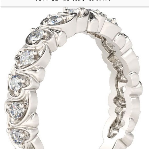 HEART MOTIF ROUND CUT STERLING SILVER WOMEN'S BAND 10 - Picture 6 of 6